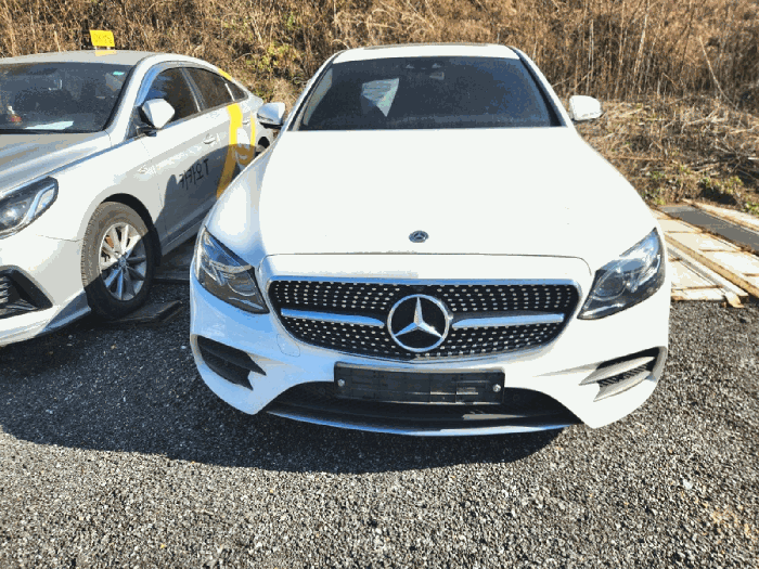 E300