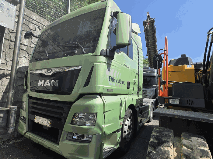 TGX