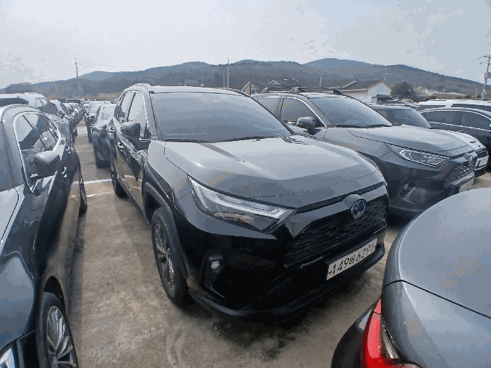 토요타 RAV4 Hybrid 2WD