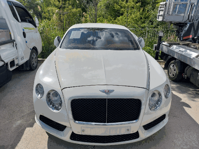 New Continental GT V8