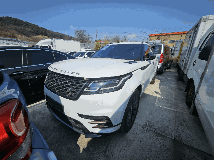 레인지로버 벨라 D240