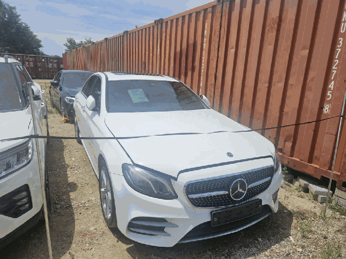 E200