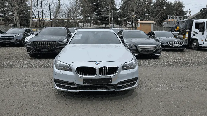 BMW 528i