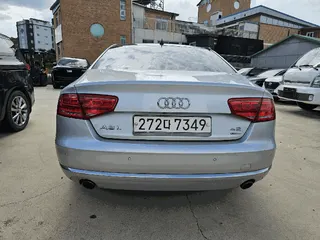 A8 LWB 4.2 FSI quattro 현황 사진 3