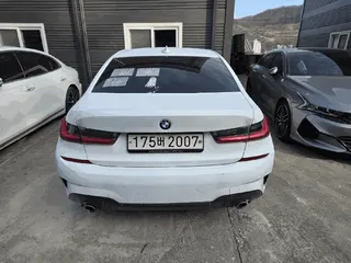 BMW 320i 현황 사진 5