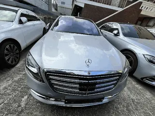 Mercedes-Benz S400 d 4MATIC 현황 사진 1