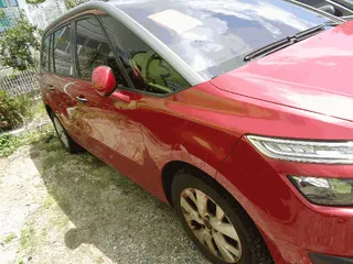 Grand C4 Picasso 1.6 Blue-HDi 현황 사진 3