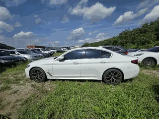 BMW 530i xDrive 현황 사진 2
