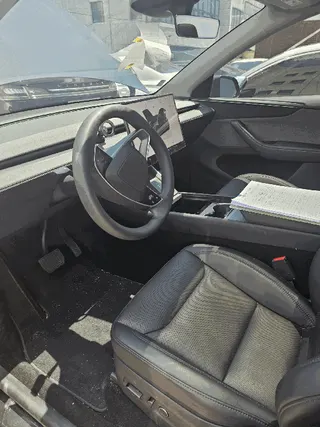 Model Y RWD 현황 사진 4