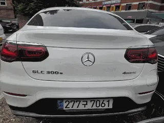 Mercedes-Benz GLC300 e 4MATIC Coupe 현황 사진 6