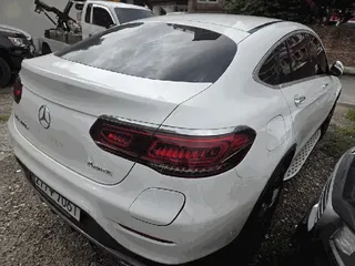 Mercedes-Benz GLC300 e 4MATIC Coupe 현황 사진 7