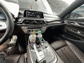 BMW 740d xDrive Design Pure Excellence(20) 현황 사진 10