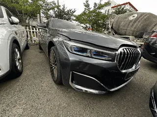 BMW 740d xDrive Design Pure Excellence(20) 현황 사진 24