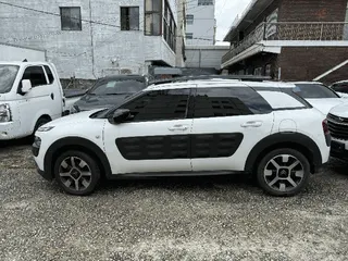 Citroen C4 Cactus 1.6 BlueHDi 현황 사진 2
