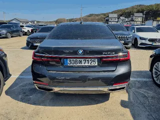 BMW 745Le iPerformance 현황 사진 3