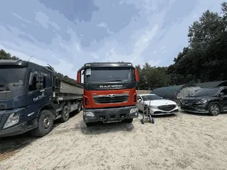 덤프트럭 현황 사진 1