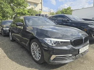BMW 520i Luxury 현황 사진 4