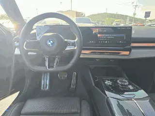 BMW i5 eDrive40 현황 사진 3