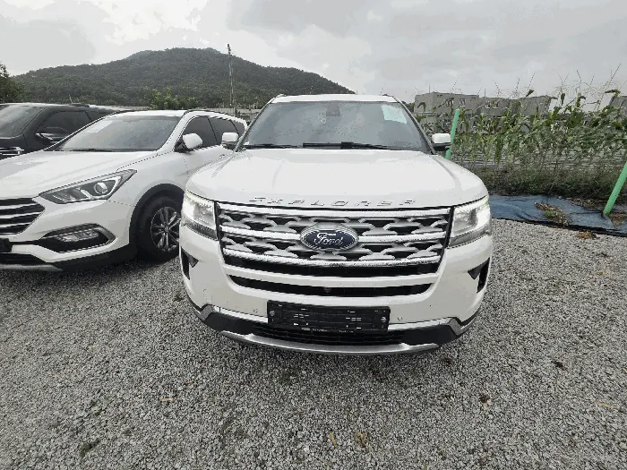 Explorer 2.3 AWD