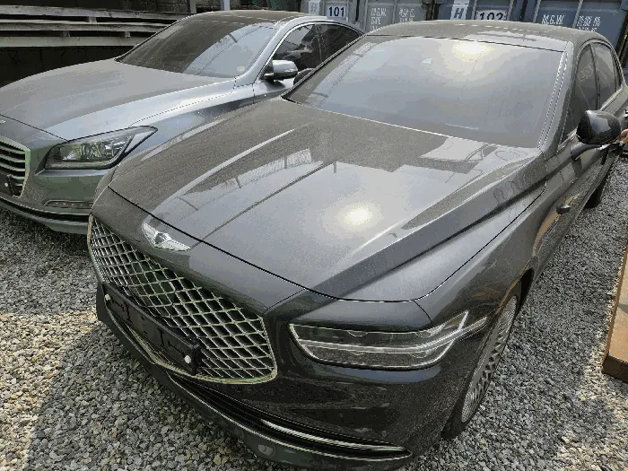 G90