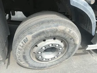 덤프트럭 현황 사진 10