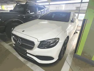 E200 d 4Matic 현황 사진 1