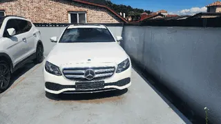 Mercedes_Benz E 300 현황 사진 1