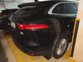 재규어 F-PACE 20d 현황 사진 8