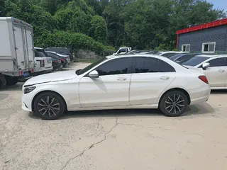 Mercedes-Benz C200 현황 사진 2