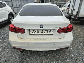 BMW 320i 현황 사진 22