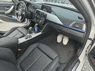 BMW 320i 현황 사진 23