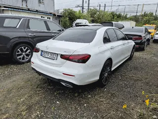 Mercedes-Benz E350 4MATIC 현황 사진 6