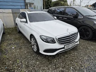 E220 d 4Matic 현황 사진 1
