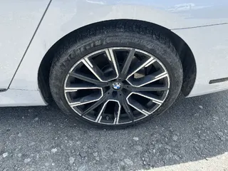 BMW 740d xDrive 현황 사진 8