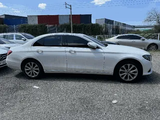 E300 4Matic 현황 사진 2