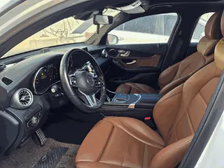 Mercedes-Benz GLC300 4MATIC Coupe 현황 사진 6