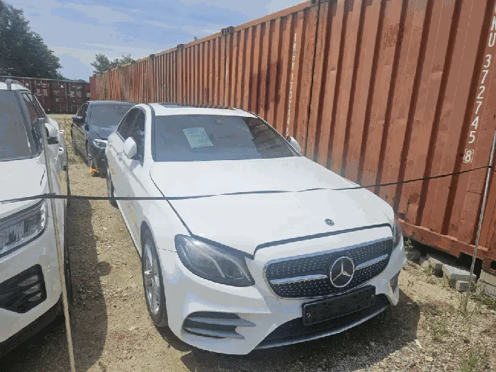 E200