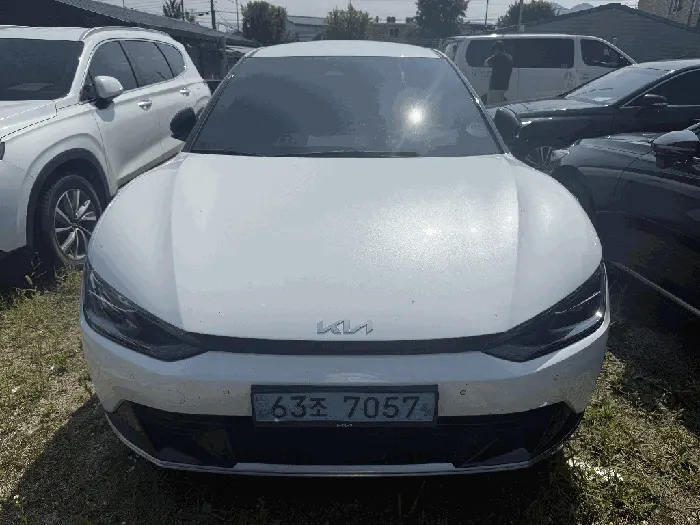 EV6