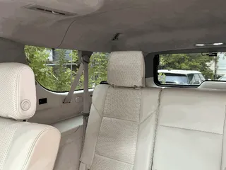 CADILLAC ESCALADE ESV 현황 사진 9