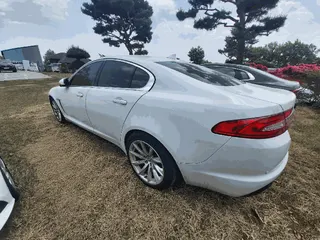 재규어 XF 2.0GTDI 현황 사진 4